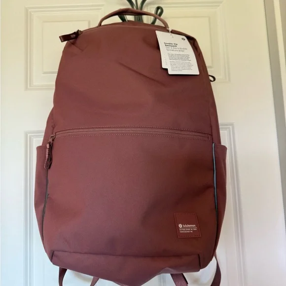 🎒NWT Lululemon Double Zip Backpack. 22L. Sold out color  spiced chai! - Picture 10 of 12